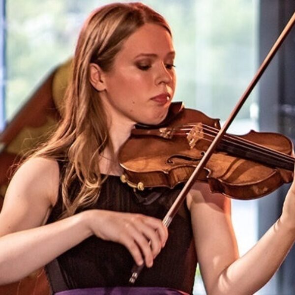 Vioolvedette Hawijch Elders