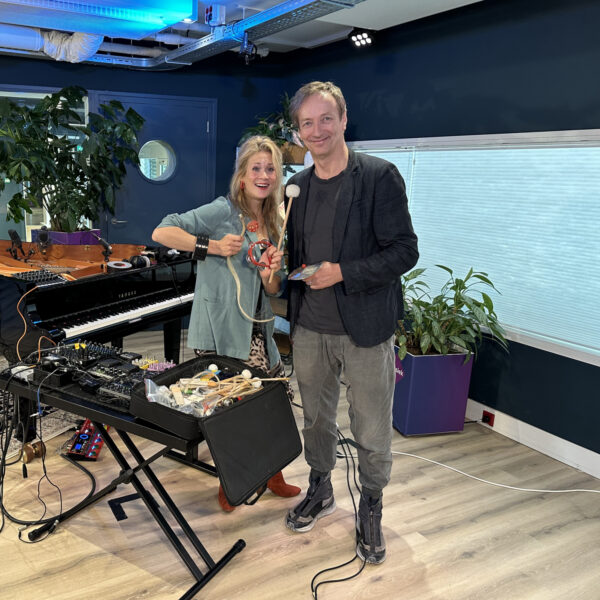 Vrij Spel Special: Hauschka vs. Satie