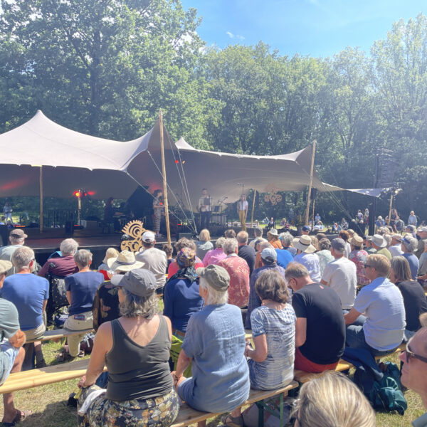 Manchester Collective: Neon