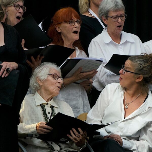 Zingend dementie te lijf, het participatiekoor doet het