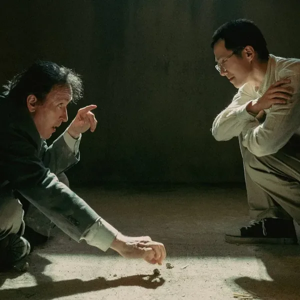 ‘Decoded’ Soundtrack nu te beluisteren