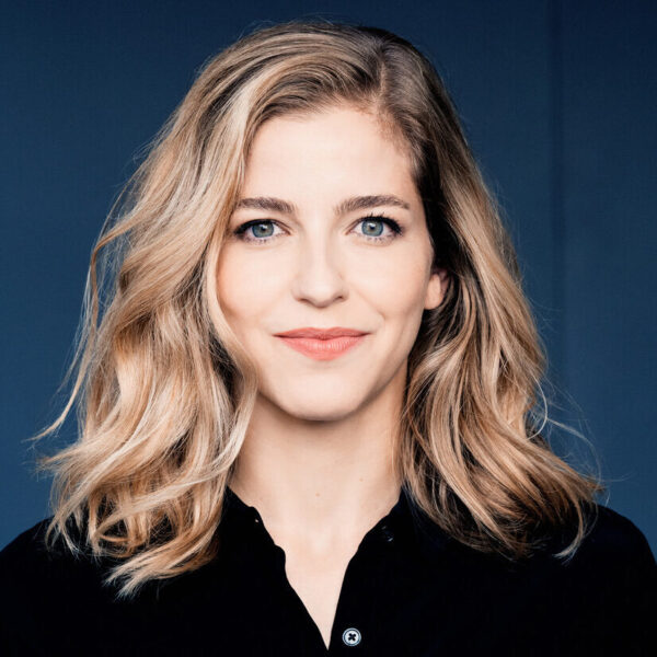 Karina Canellakis dirigeert Tsjaikovski en Sibelius