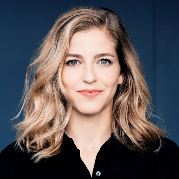 Maak kennis met chef-dirigent Karina Canellakis