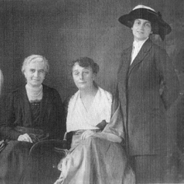 Componist Linda Bandara- verklankte haar eeuwige heimwee naar Java