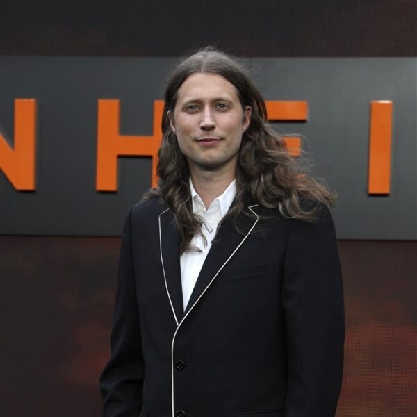 Ludwig Göransson wint Golden Globe voor zijn filmmuziek voor Oppenheimer