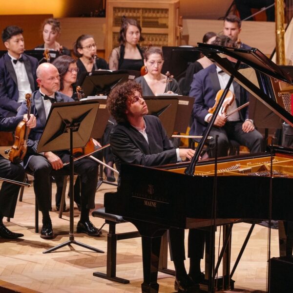 Nikola Meeuwsen wint Koningin Elisabethwedstrijd, beluister zijn finaleconcert