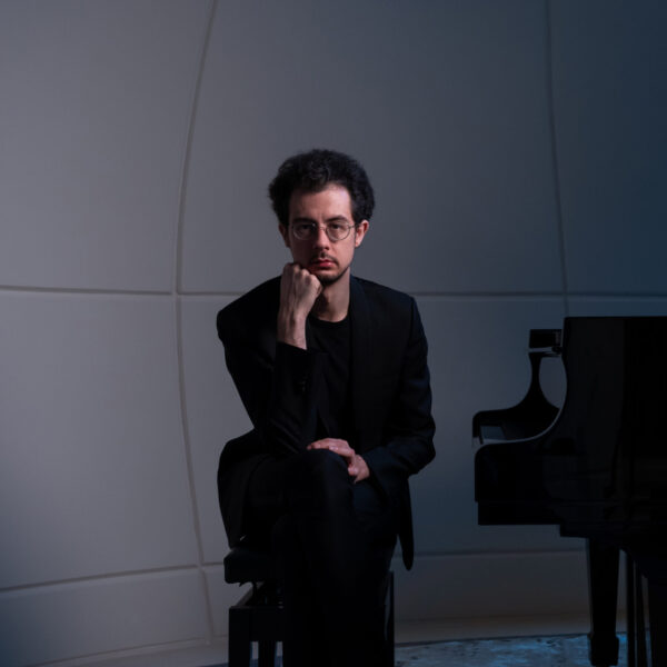 Can Çakmur speelt Liszt, Schubert en Say