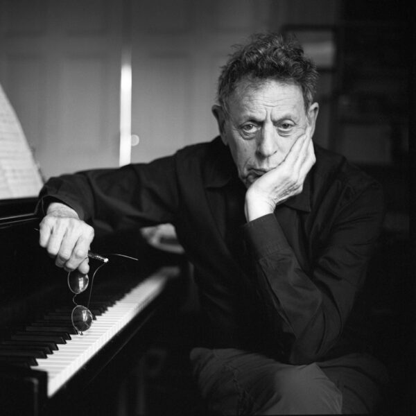 Philip Glass geëerd met Lifetime Achievement Award op 25ste World Soundtrack Awards
