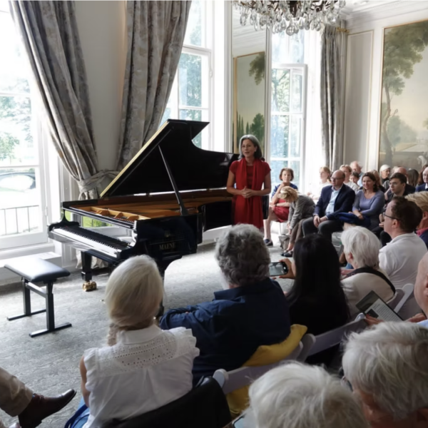 Backstage op zomertour met Clara Biermasz en Johannes moser tijdes Chopin Festival