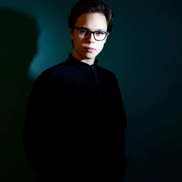 Ontmoeting tussen twee jonge meesters