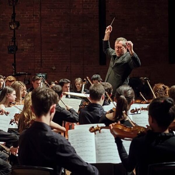 Britse componist Thomas Adès ontvangt Gold Medal