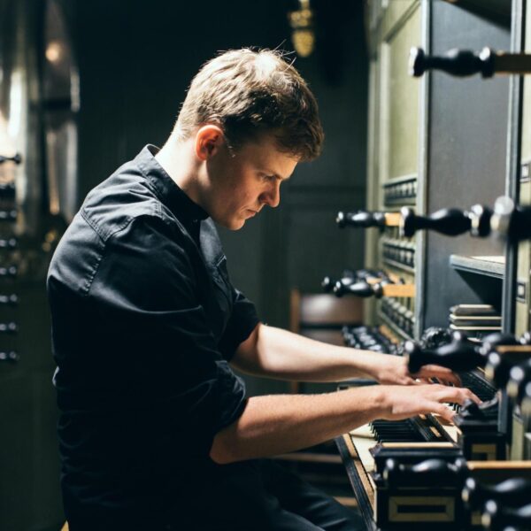 Winnaar internationaal orgelconcours Wibren Jonkers (25): 'Orgelcultuur moet uit de bubbel'
