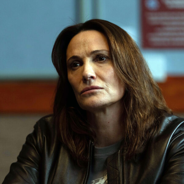 Adam Price scoort Britse serie 'Curfew'