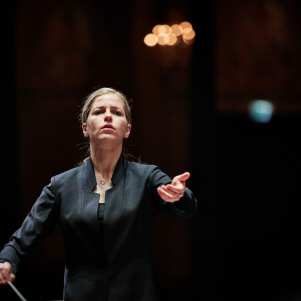 Mahler 5 door Canellakis