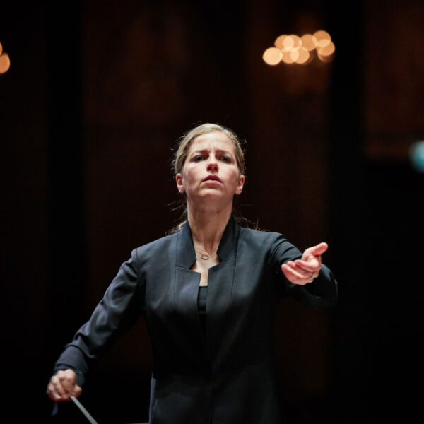 Mahler 5 door Canellakis