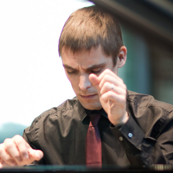 Onbekend pianoconcert van Schumann door Cédric Thiberghien