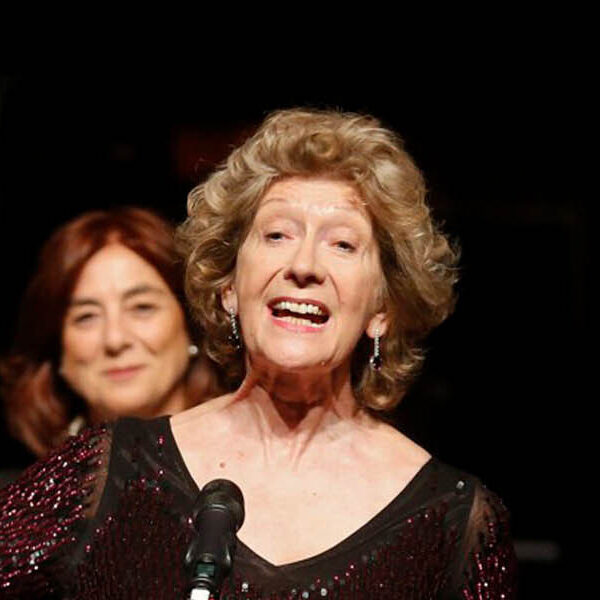 Veelkleurig liedrecital van sopraan Felicity Lott