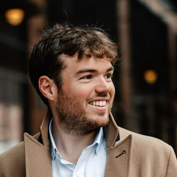 Timothy Ridout speelt altvioolconcert van Simpson