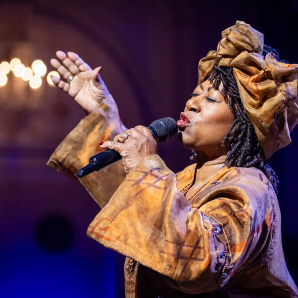 A Firi Fu Fri – Suriname 50 jaar onafhankelijk