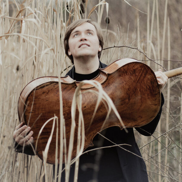 Ivan Karizna soleert bij het Residentie Orkest
