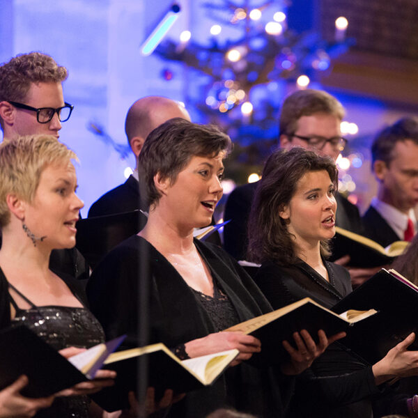 De oorsprong van kerstcarols in 5 weetjes