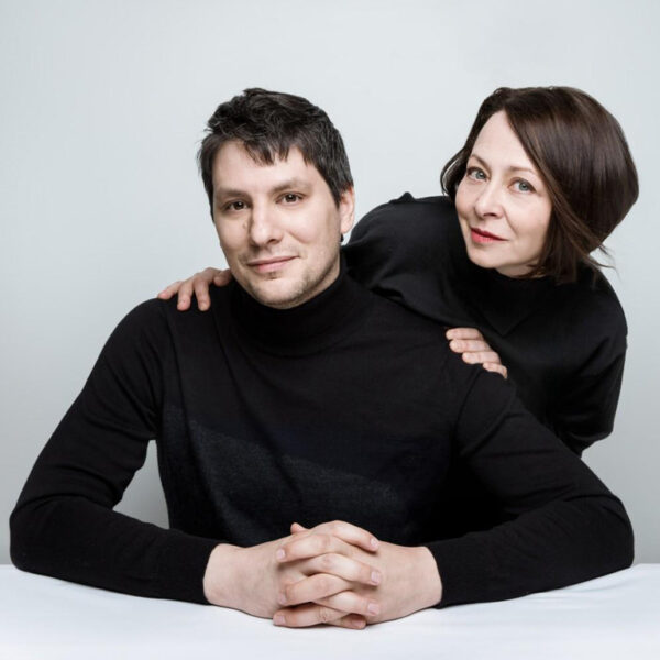 Pianoduo Berlinskaya-Ancelle eert Sjostakovitsj