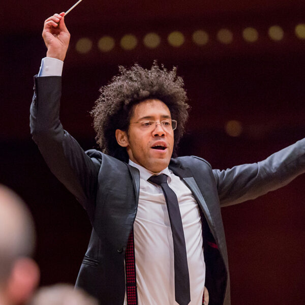 Rafael Payare leidt Sjostakovitsj’ Tiende symfonie