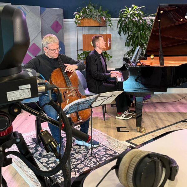 Cellist Johannes Moser te gast in Podium: "Brittens sonate in C groot is een perpetuum mobile"