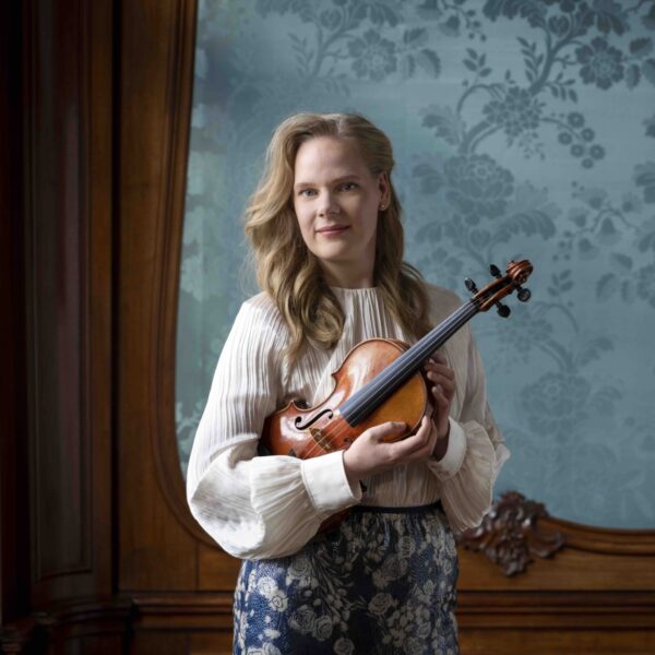 Simone Lamsma is artist in residence