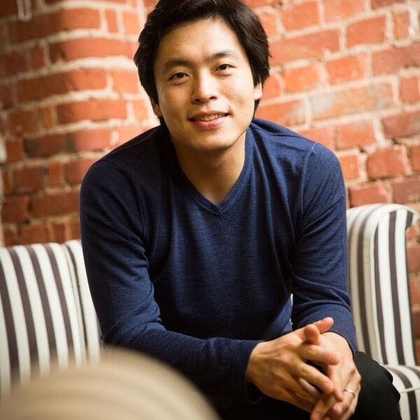 Sunwook Kim in Tsjaikovski, Osmo Vänskä leidt Stravinsky's Vuurvogel