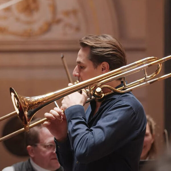 Jörgen van Rijen soleert bij het KCO