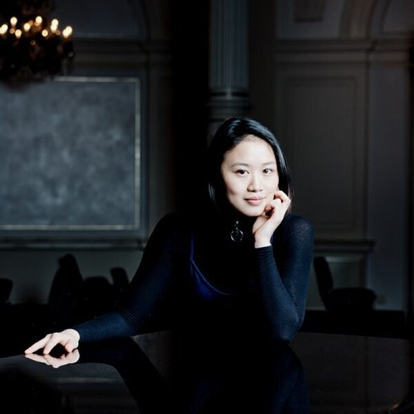 Yang Yang Cai speelt Saint-Saëns Vijfde pianoconcert