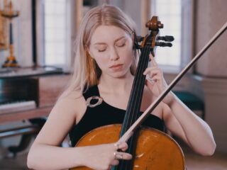 Klassiek op locatie: Hadewych van Gent speelt en zingt in Slot Zuylen