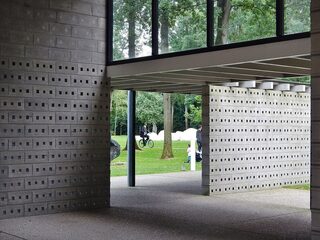 Zen in één minuut: Bachs 'Cellosuite nr.1' in het Kröller-Möller Museum