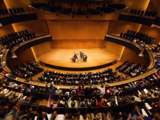 De herkomst van zaalnamen