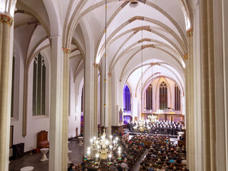 Ontroerende samenklanken: Groot Omroepkoor in Jacobikerk