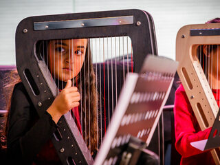 300 harpen-actie van het Leerorkest naar volgende fase!
