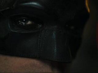 Akelig spannende muziek bij een 'grungy' Batman...