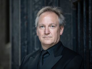 Dirigent Nigel Short wint Edison Klassiek in de categorie Koor