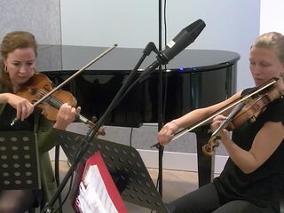 Vrij Spel: Charlotte Haesen en Tobalita feat. Debussy en Trenet