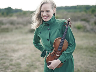 Simone Lamsma speelt Sibelius