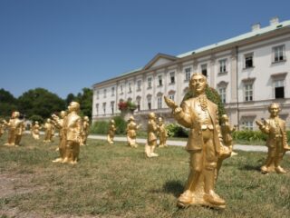 Ruim 200 gouden Mozart-beeldjes gejat uit Mirabelltuin in Salzburg