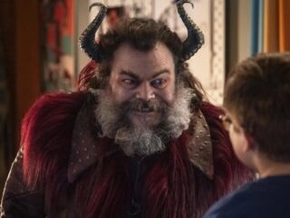 Deze The Crown-componist maakt muziek voor de kerstkomedie 'Dear Santa'