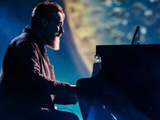 Mozart & De Man Met Het Zwarte Masker - Zenuwslopende Televisie