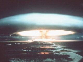 Muziekvoorstelling Regarde bien: een radioactief paradijs