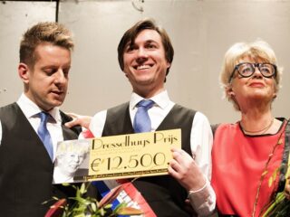 Prijs voor theatermaker die operette tot leven brengt met karton