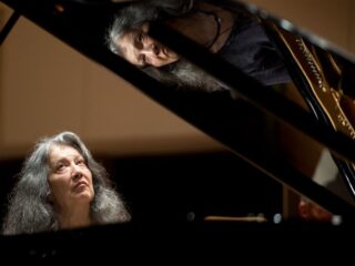 Wie is pianist Martha Argerich?