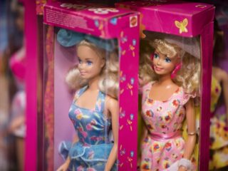 Tentoonstelling laat alle facetten van populaire Barbie zien