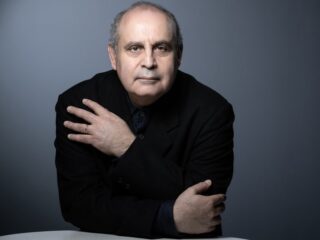 Operaregisseur Pierre Audi overleden