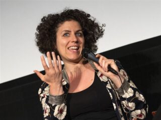 Julie Roué verantwoordelijk voor muziek van nieuwe serie 'Zorro'